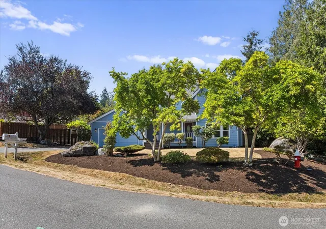 Photo 2 of Single family home for sale at 1359 Welling Rd, Bellingham, WA 98226 | MLS# NWM2566336 | Listing updated on 2026-09-28
