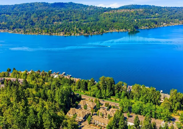 Photo 2 of Single family home for sale at 3500 E Lake Sammamish Pkwy Se #3-103, Sammamish, WA 98075 | MLS# NWM2566351 | Listing updated on 2026-09-30