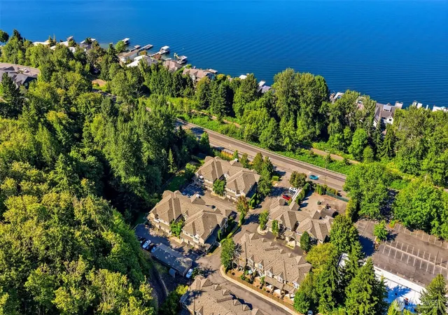 Photo 3 of Single family home for sale at 3500 E Lake Sammamish Pkwy Se #3-103, Sammamish, WA 98075 | MLS# NWM2566351 | Listing updated on 2026-09-30