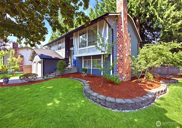 Photo 3 of Single family home for sale at 5115 Monticello Dr, Edmonds, WA 98026 | MLS# NWM2566358 | Listing updated on 2026-10-05