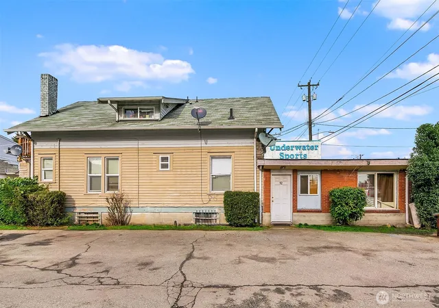Photo 4 of Land for sale at 10531 Aurora Ave N, Seattle, WA 98133 | MLS# NWM2566364 | Listing updated on 2026-09-23