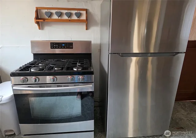 Photo 4 of Single family home for sale at 825 Sauk Ave, Darrington, WA 98241 | MLS# NWM2566367 | Listing updated on 2026-09-23