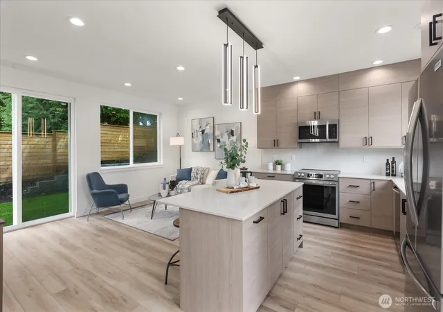 Photo 3 of Sale Pending at 10326 B Ashworth Ave N, Seattle, WA 98133 | MLS# NWM2566370 | Listing updated on 2026-09-22