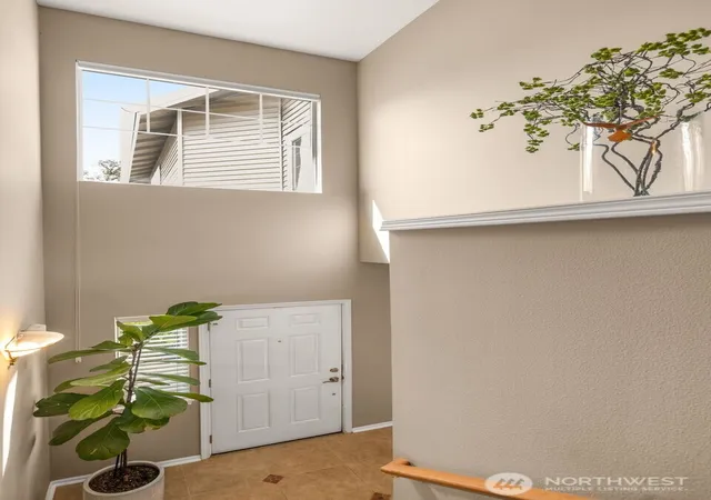 Photo 2 of Sale Pending at 5100 Talbot Pl S #D, Renton, WA 98055 | MLS# NWM2566377 | Listing updated on 2026-09-22