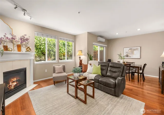Photo 3 of Sale Pending at 5100 Talbot Pl S #D, Renton, WA 98055 | MLS# NWM2566377 | Listing updated on 2026-09-22
