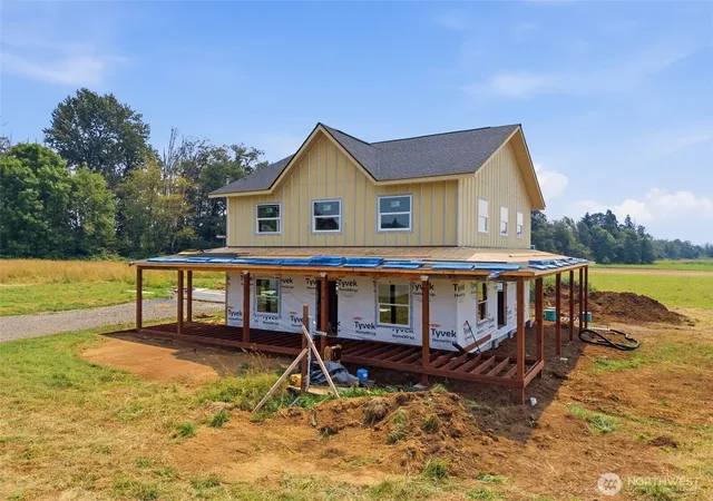 Photo 2 of Single family home for sale at 180 Sunburst Ln, Onalaska, WA 98570 | MLS# NWM2566401 | Listing updated on 2026-09-30