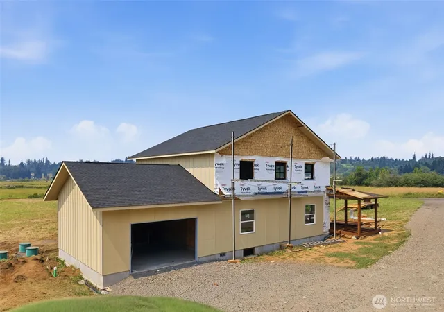 Photo 4 of Single family home for sale at 180 Sunburst Ln, Onalaska, WA 98570 | MLS# NWM2566401 | Listing updated on 2026-09-30