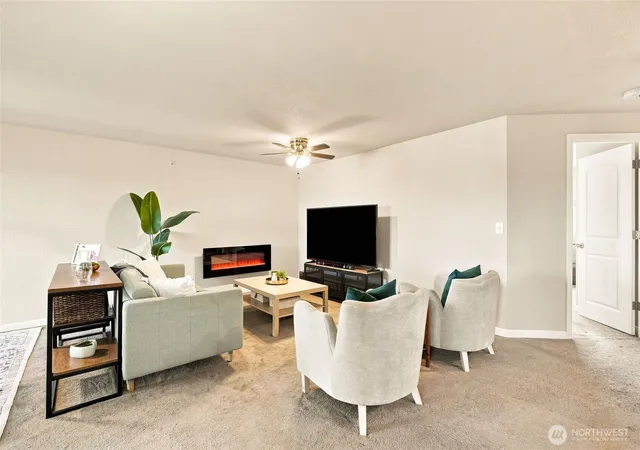 Photo 4 of Sale Pending at 9815 Holly Dr #A-307, Everett, WA 98204 | MLS# NWM2566412 | Listing updated on 2026-09-24