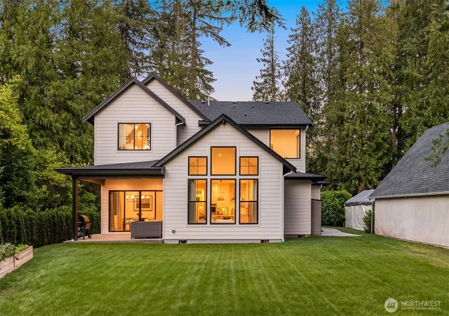 Photo 3 of Single family home for sale at 33437 33rd Place S, Federal Way, WA 98001 | MLS# NWM2566419 | Listing updated on 2026-09-23
