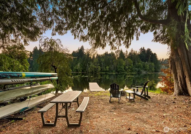 Photo 4 of Single family home for sale at 33437 33rd Place S, Federal Way, WA 98001 | MLS# NWM2566419 | Listing updated on 2026-09-23
