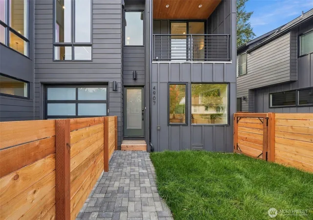 Photo 2 of Sale Pending at 4907 Sw Canada Dr, Seattle, WA 98136 | MLS# NWM2566424 | Listing updated on 2026-10-25