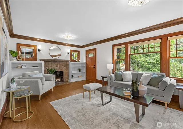 Photo 3 of Single family home for sale at 1417 Martin Luther King Jr Way, Seattle, WA 98122 | MLS# NWM2566462 | Listing updated on 2026-10-01