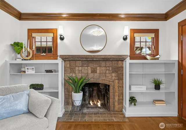 Photo 4 of Single family home for sale at 1417 Martin Luther King Jr Way, Seattle, WA 98122 | MLS# NWM2566462 | Listing updated on 2026-10-01