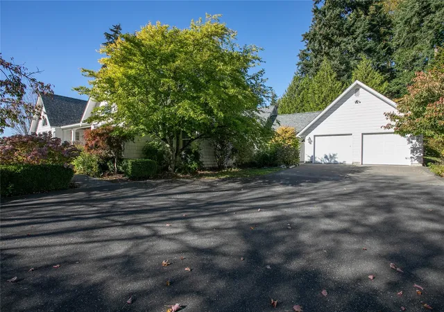 Photo 2 of Single family home for sale at 1041 Sterk Ln, Bellingham, WA 98226 | MLS# NWM2566470 | Listing updated on 2026-10-17