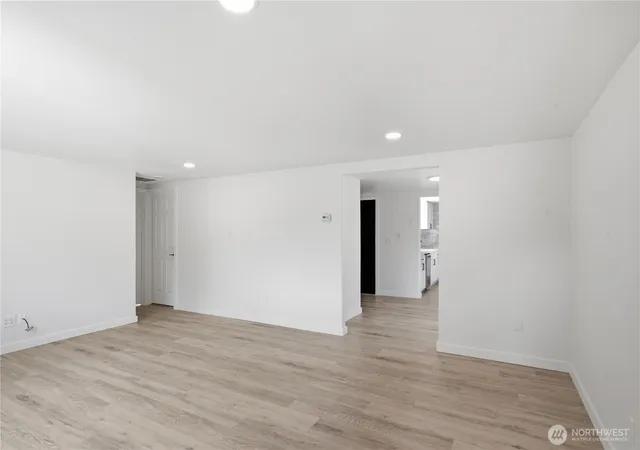 Photo 4 of Single family home for sale at 5226 108th Avenue Ct E, Puyallup, WA 98372 | MLS# NWM2566490 | Listing updated on 2026-10-01