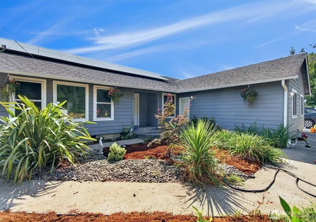 Single family home for sale at 185 Westside Hwy, Vader, WA 98593 | MLS# NWM2566507