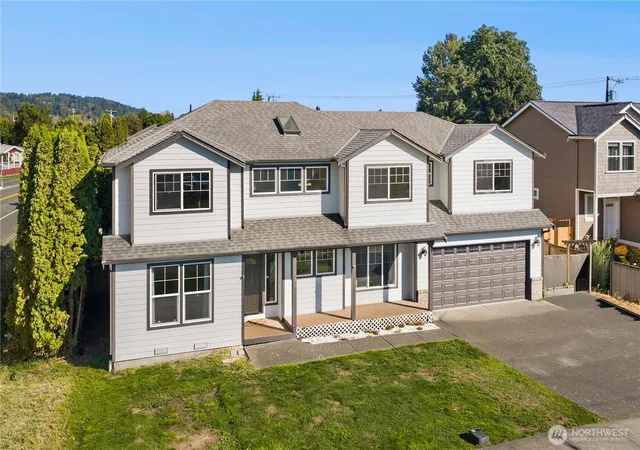 Photo 3 of Single family home for sale at 125 6th Avenue N, Algona, WA 98001 | MLS# NWM2566524 | Listing updated on 2026-10-01