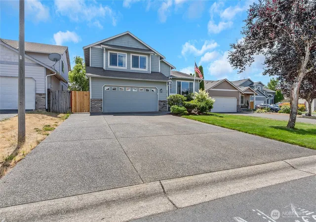 Photo 2 of Single family home for sale at 9016 190th Street E, Puyallup, WA 98375 | MLS# NWM2566534 | Listing updated on 2026-09-25