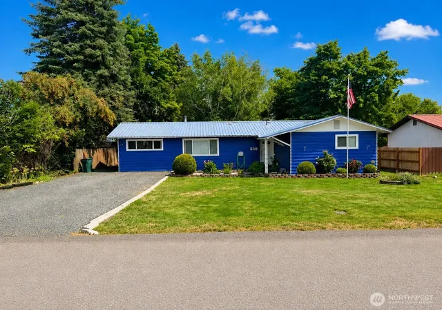 Photo 1 of Single family home for sale at 530 Cascade St, Leavenworth, WA 98826 | MLS# NWM2566537 | Listing updated on 2026-09-23