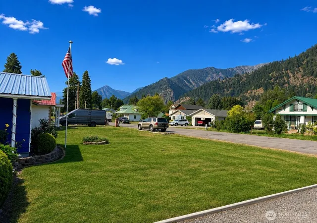 Single family home for sale at 530 Cascade St, Leavenworth, WA 98826 | MLS# NWM2566537