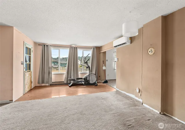 Photo 4 of Sale Pending at 204 E Eagle St, Oakville, WA 98568 | MLS# NWM2566539 | Listing updated on 2026-09-25