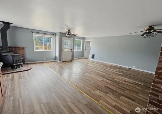 Photo 3 of Single family home for sale at 514 Main St, Oroville, WA 98844 | MLS# NWM2566551 | Listing updated on 2026-09-23
