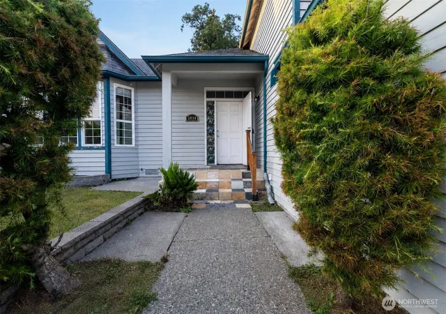 Photo 3 of Single family home for sale at 5018 Ryan Way, Seattle, WA 98178 | MLS# NWM2566557 | Listing updated on 2026-09-23