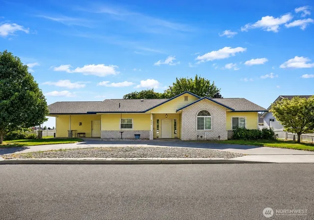 Photo 1 of Single family home for sale at 630 S 20th Avenue, Othello, WA 99344 | MLS# NWM2566564 | Listing updated on 2026-09-29