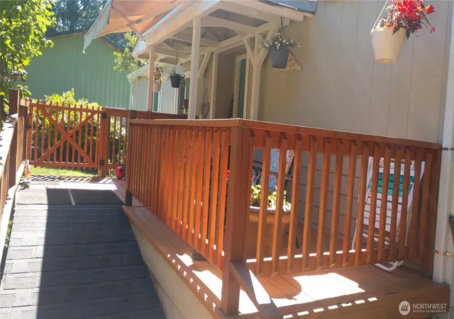 Photo 3 of Manufactured home for sale at 32401 Douglas Dr, Ocean Park, WA 98640 | MLS# NWM2566609 | Listing updated on 2026-09-21