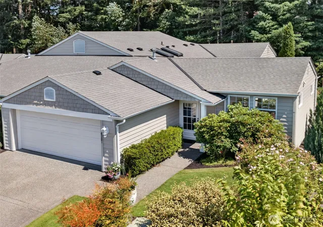 Townhouse for sale at 6267 Harbor Sunset Ln, Gig Harbor, WA 98335 | MLS# NWM2566616