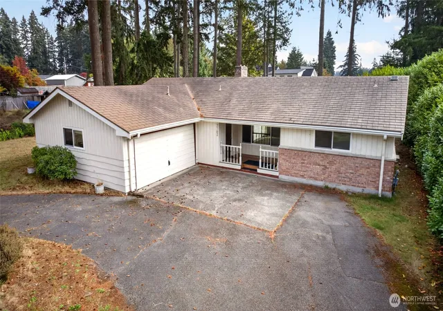 Photo 2 of Sale Pending at 12707 78th Avenue E, Puyallup, WA 98373 | MLS# NWM2566627 | Listing updated on 2026-10-15