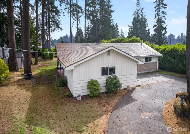 Photo 3 of Sale Pending at 12707 78th Avenue E, Puyallup, WA 98373 | MLS# NWM2566627 | Listing updated on 2026-10-15
