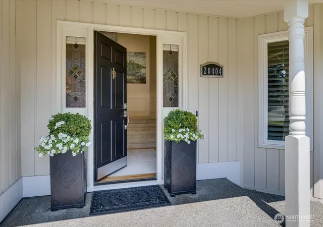 Photo 3 of Single family home for sale at 20404 Ne 35th Street, Sammamish, WA 98074 | MLS# NWM2566647 | Listing updated on 2026-10-01