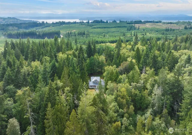 Photo 4 of Single family home for sale at 7781 NE Frog Holw St, Kingston, WA 98346 | MLS# NWM2566650 | Listing updated on 2026-09-23
