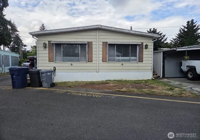 Photo 1 of Manufactured home for sale at 6208 202nd Street Sw #28, Lynnwood, WA 98036 | MLS# NWM2566654 | Listing updated on 2026-09-23
