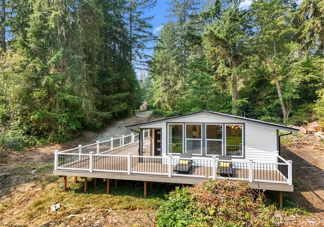 Photo 1 of Manufactured home for sale at 10711 Edgewood Dr, Anderson Island, WA 98303 | MLS# NWM2566655 | Listing updated on 2026-09-23
