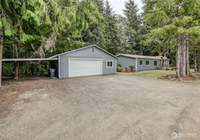 Photo 4 of Sale Pending at 112 Schrader Ln, Aberdeen, WA 98520 | MLS# NWM2566664 | Listing updated on 2026-10-02