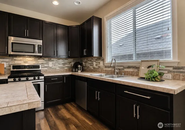 Photo 3 of Single family home for sale at 11244 Borgen Loop, Gig Harbor, WA 98332 | MLS# NWM2566672 | Listing updated on 2026-09-21