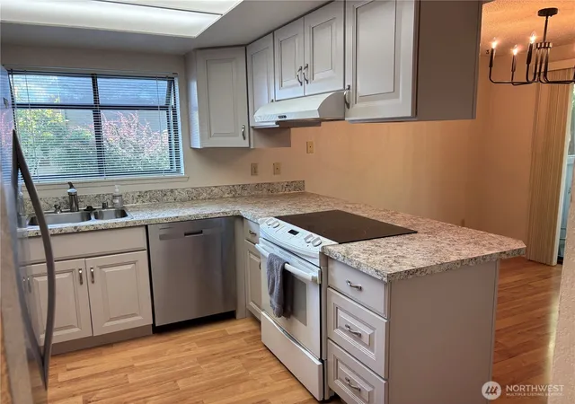 Photo 4 of Townhouse for sale at 19219 40th Avenue W #H-1, Lynnwood, WA 98036 | MLS# NWM2566674 | Listing updated on 2026-09-28