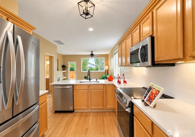 Photo 4 of Single family home for sale at 2808 57th Avenue Ct E, Fife, WA 98424 | MLS# NWM2566675 | Listing updated on 2026-10-02