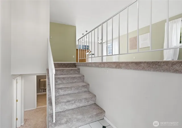 Photo 4 of Single family home for sale at 217 Ridgemont Dr, East Wenatchee, WA 98802 | MLS# NWM2566677 | Listing updated on 2026-09-24