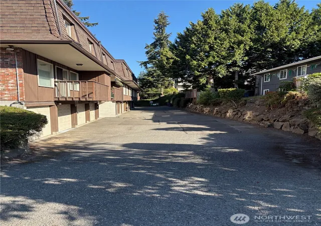 Photo 2 of Townhouse for sale at 5229 188th Street Sw #12, Lynnwood, WA 98037 | MLS# NWM2566702 | Listing updated on 2026-09-22