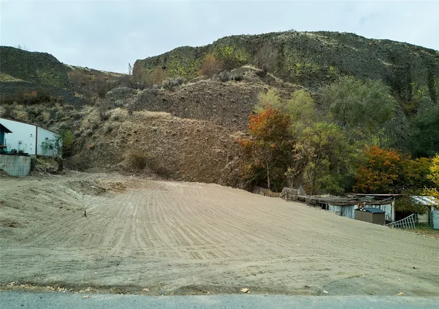 Photo 3 of Land for sale at 455 459 Partello Park, Grand Coulee, WA 99133 | MLS# NWM2566710 | Listing updated on 2026-10-26