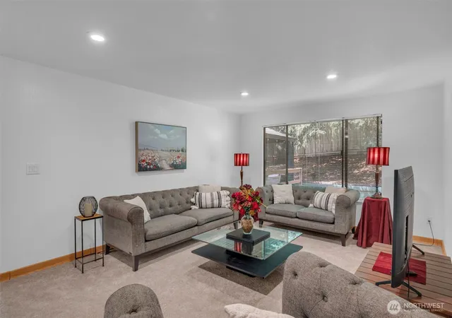 Photo 3 of Single family home for sale at 11622 SE 320th Street, Auburn, WA 98092 | MLS# NWM2566714 | Listing updated on 2026-10-01