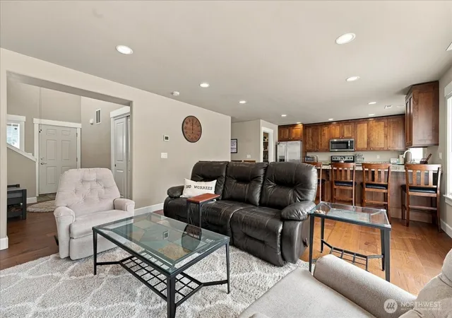 Photo 3 of Condo for sale at 121 Vineyard Ln #A, Chelan, WA 98816 | MLS# NWM2566722 | Listing updated on 2026-09-23