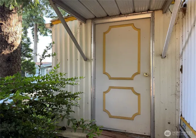 Photo 3 of Manufactured home for sale at 2419 Jahn Ave Nw #28, Gig Harbor, WA 98335 | MLS# NWM2566725 | Listing updated on 2026-09-23
