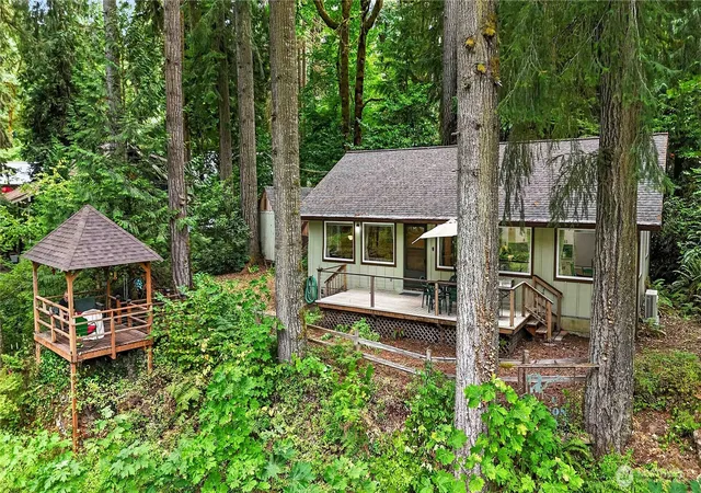 Photo 2 of Single family home for sale at 114 Merry Etta Dr, Kalama, WA 98625 | MLS# NWM2566728 | Listing updated on 2026-09-23