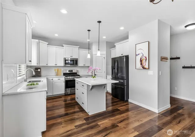 Photo 3 of Sale Pending at 11217 Ne 134th Place, Vancouver, WA 98682 | MLS# NWM2566735 | Listing updated on 2026-09-25