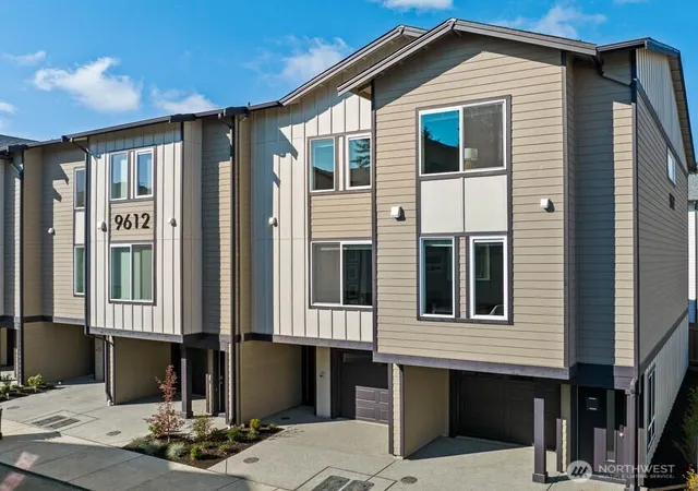 Photo 1 of Sale Pending at 16830 20th Avenue W #F5, Lynnwood, WA 98037 | MLS# NWM2566750 | Listing updated on 2026-10-02