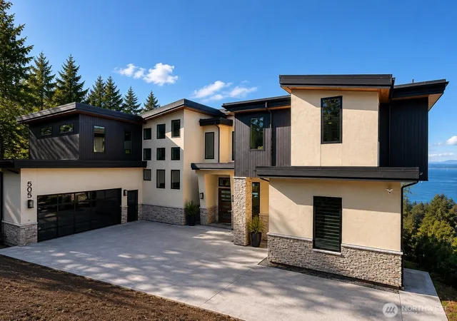 Photo 2 of Mansion for sale at 505 Majestic View Ct, Mukilteo, WA 98275 | MLS# NWM2566751 | Listing updated on 2026-09-21
